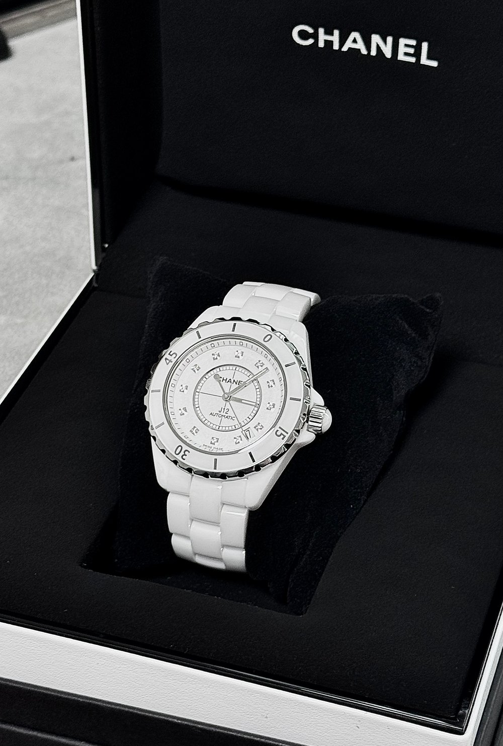 샤넬 J12 워치 - 시계