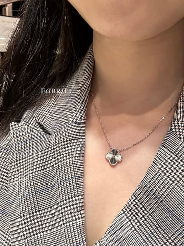 반클리프 알함브라 기요세 화골 네크리스