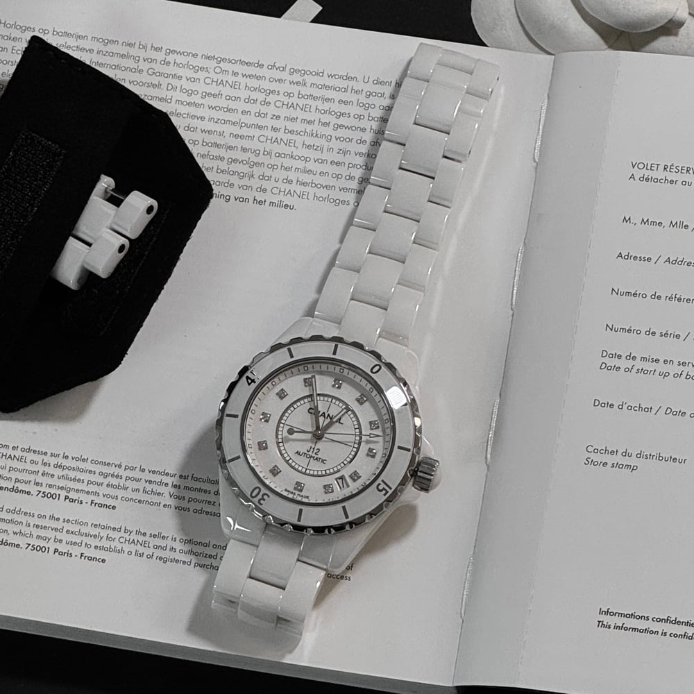 샤넬 J12 워치 - 시계