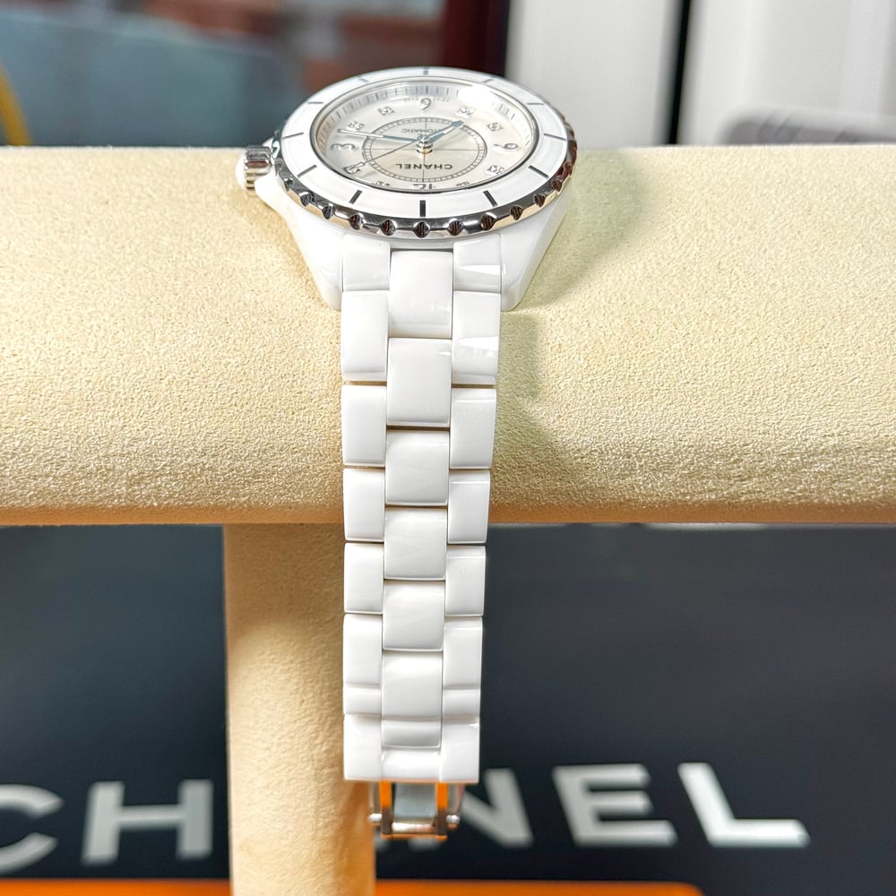 샤넬 J12 워치 - 시계