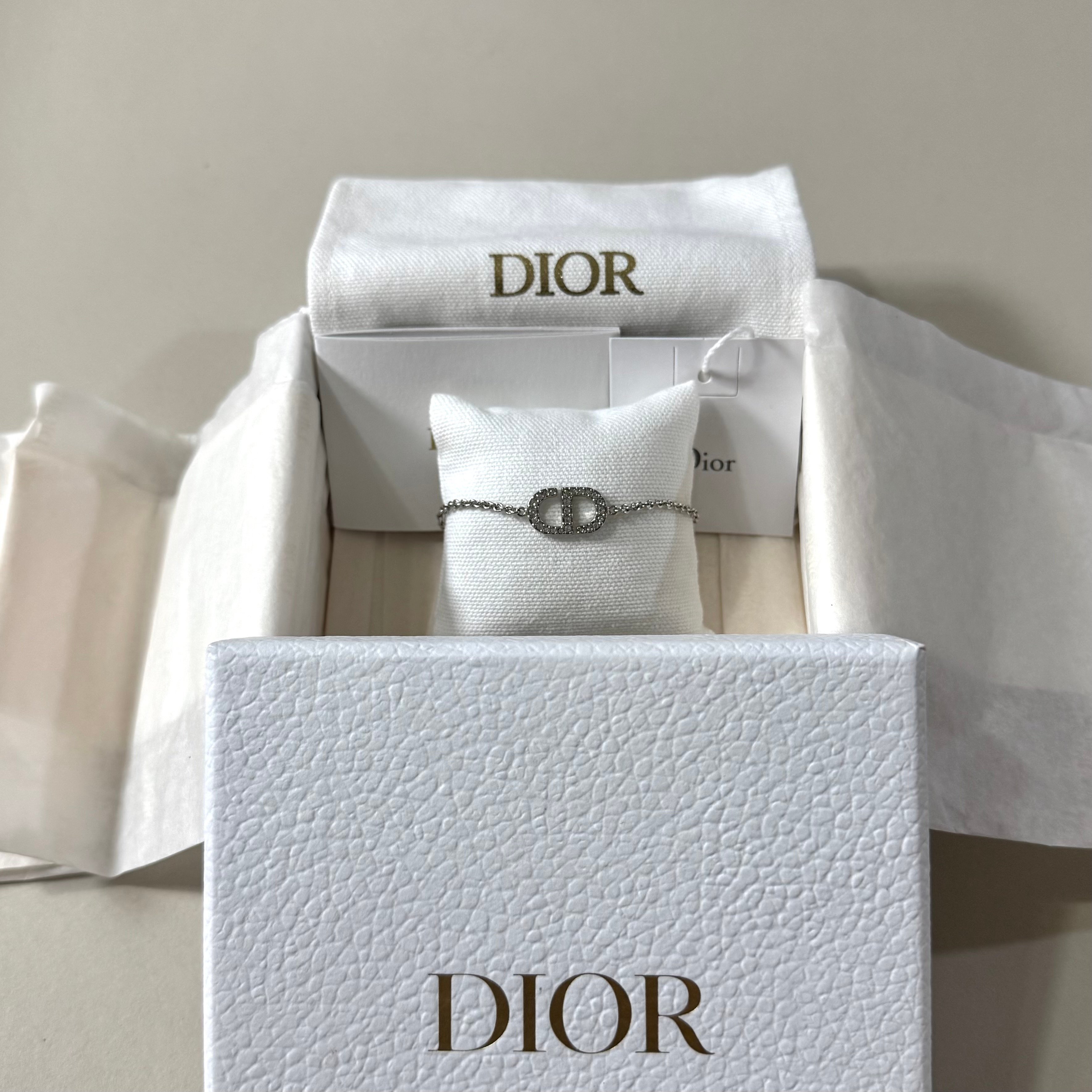 디올 브레이슬릿