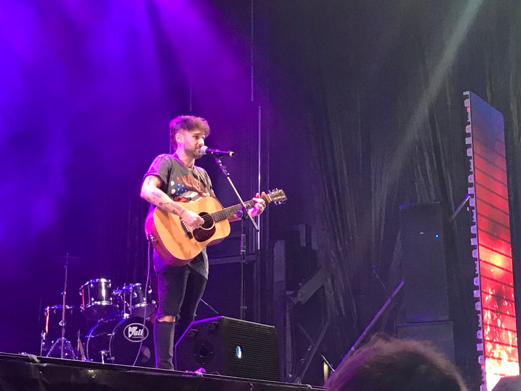 Dani Fernández en concierto durante un show en directo