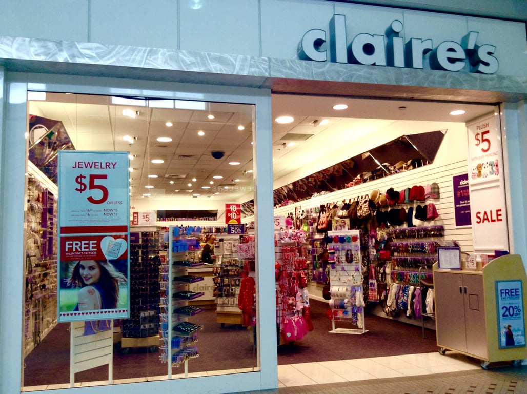Fachada de una tienda de Claire’s en un centro comercial