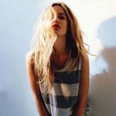 把痴心守成笑话的最爱