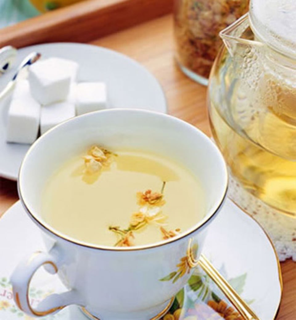 菊花茶暖手暖心