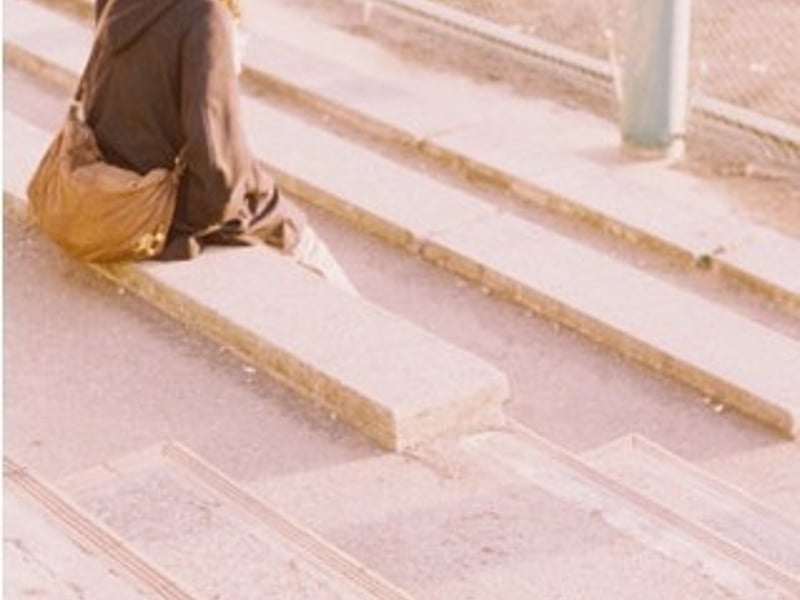 傍晚在大学校园里听到校广播里的歌曲