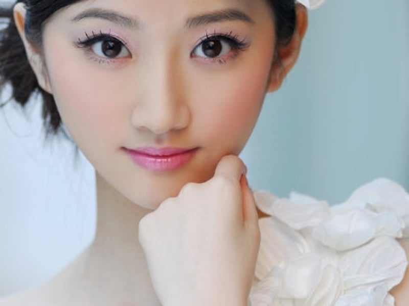 上课走神偷看漂亮女生