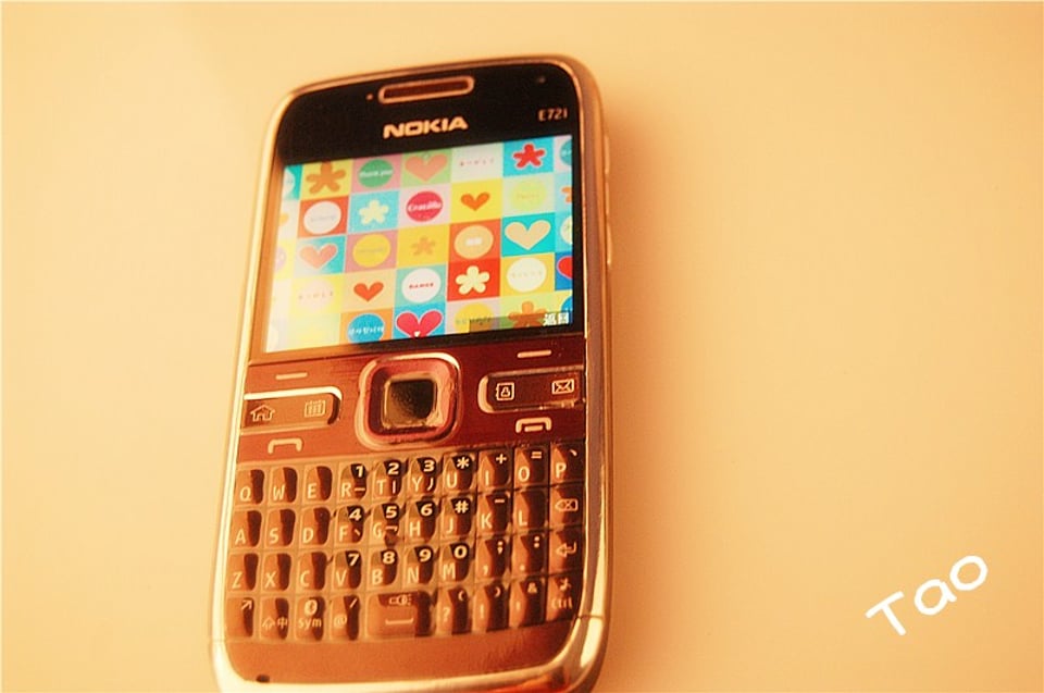诺基亚E72i