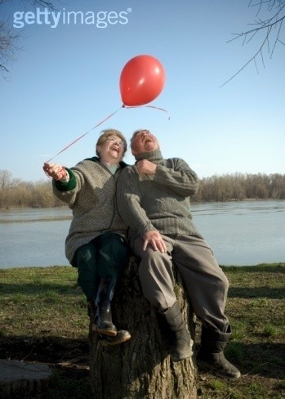 12岁的澳洲小朋友克拉克骑车送报时结识了小