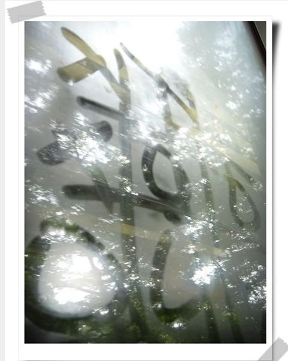 雾气窗户上写字