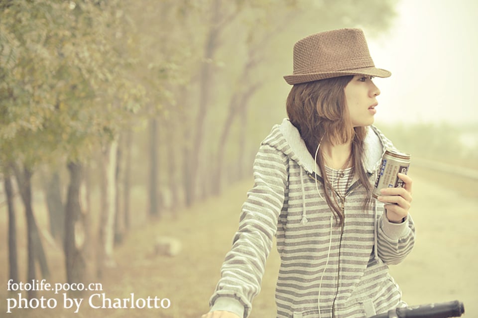 他会像从前对我一样对她吗