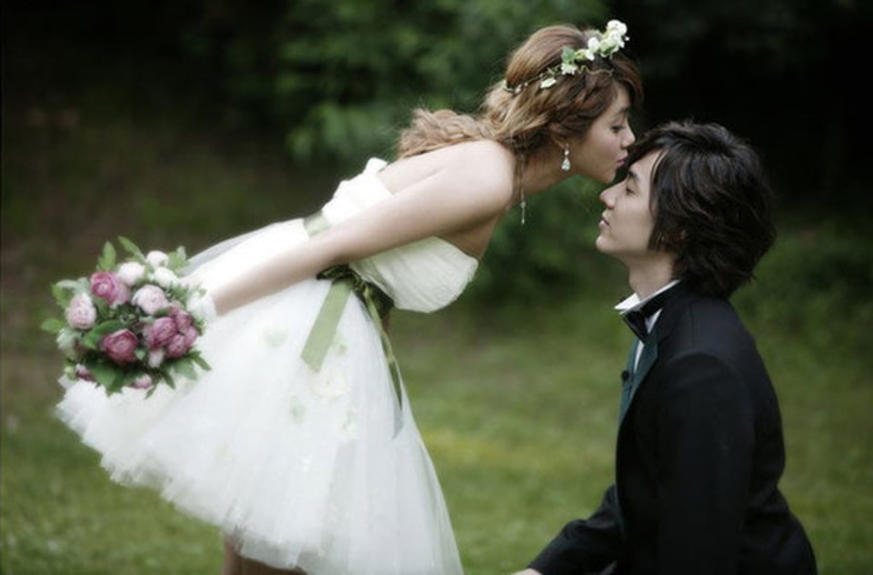 对于爱可能方方面面的充斥在生活中但总有些