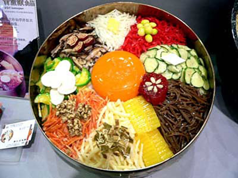 吃饭的时候吃完一样菜再吃下一样