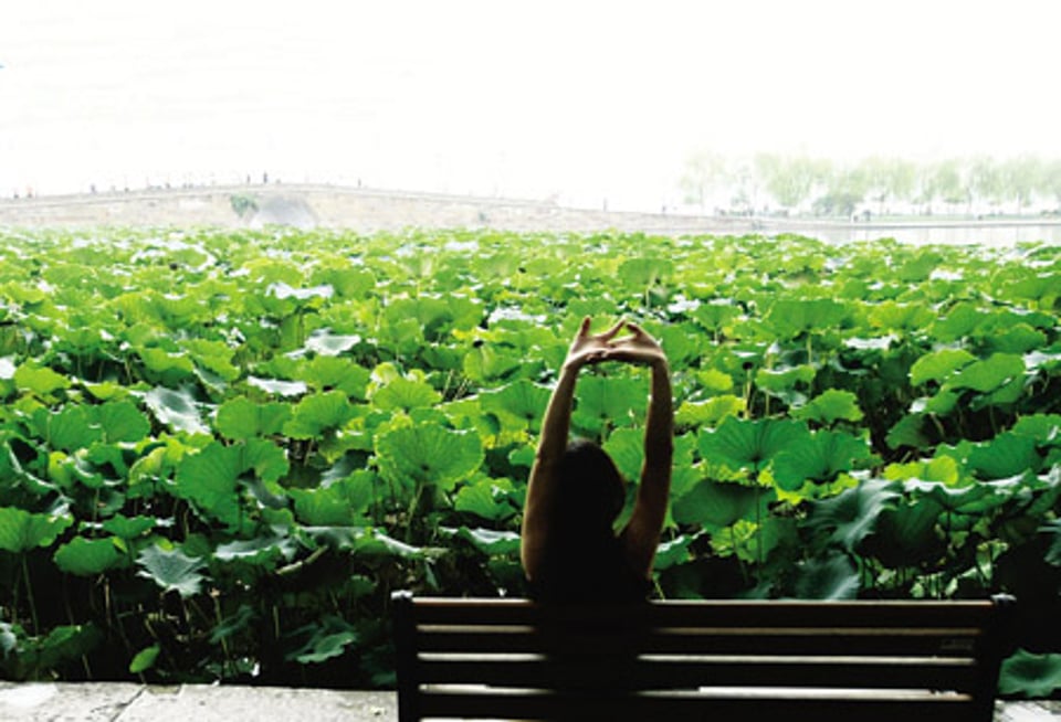 雨水流过的泥土的香味