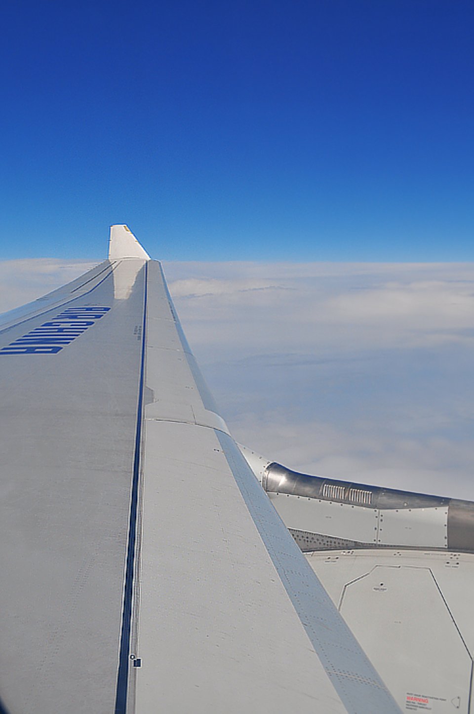 天空之上云朵之间