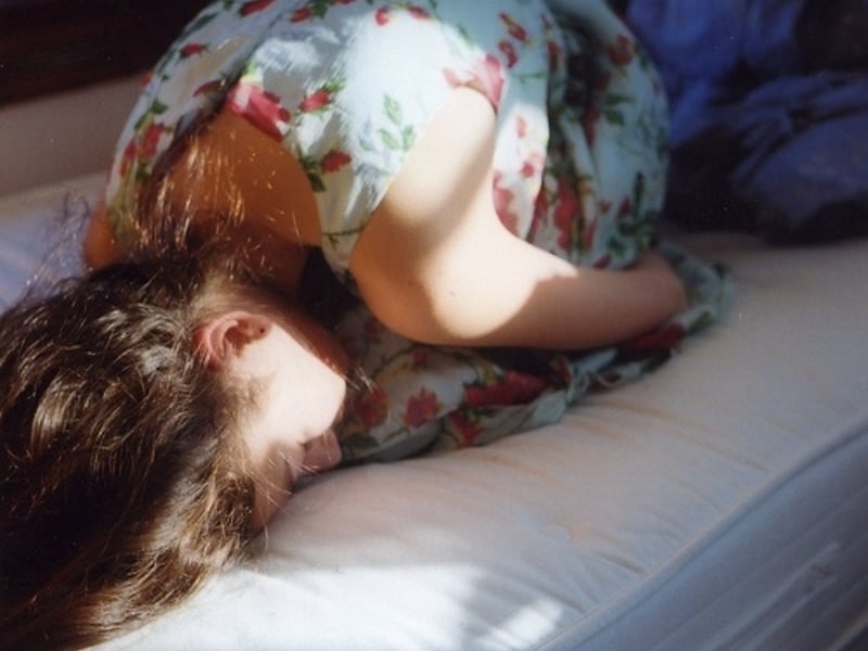 阴天裹着棉被看淅淅沥沥的小雨