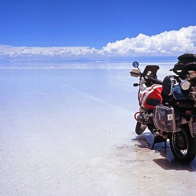 玻利维亚西南部乌尤尼小镇