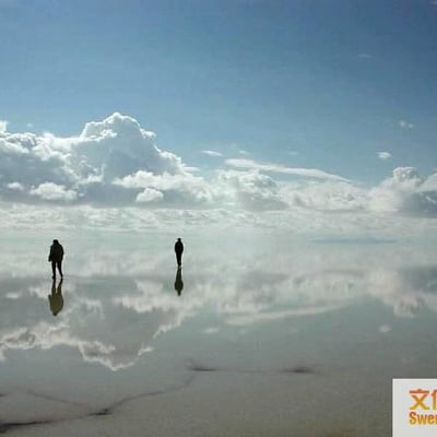 玻利维亚西南部乌尤尼小镇