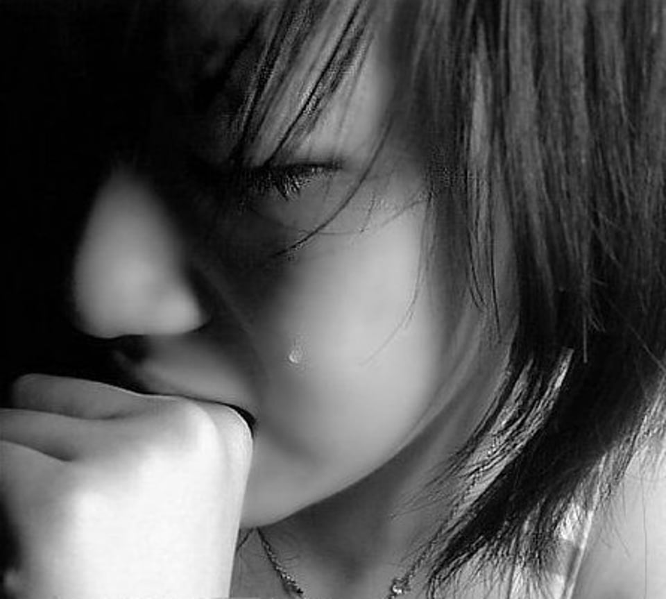 洗澡的时候听歌放声大哭