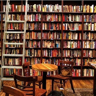 拥有一个大书架