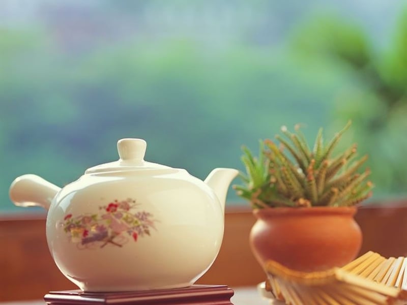 闲来喝茶聊聊天