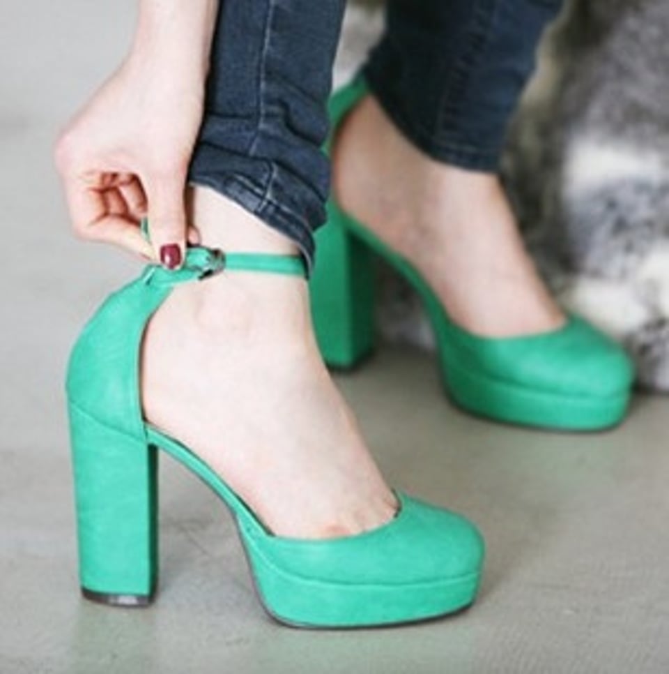 绿色鞋子