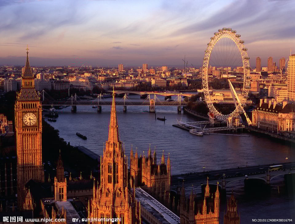 在人文和自然中旅行