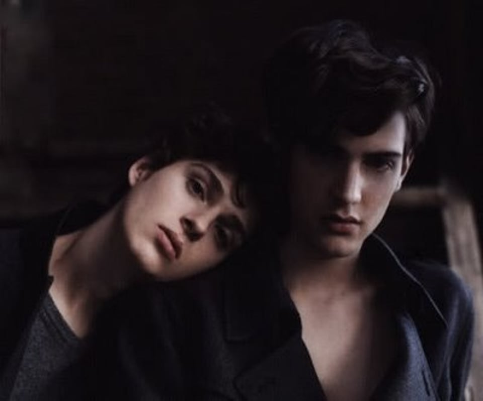 宅在空调里宅在沙发里敲掉一天的时候懒懒的