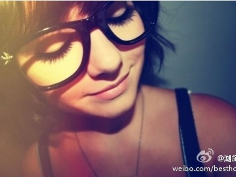 大大的无镜片黑眼镜框框框