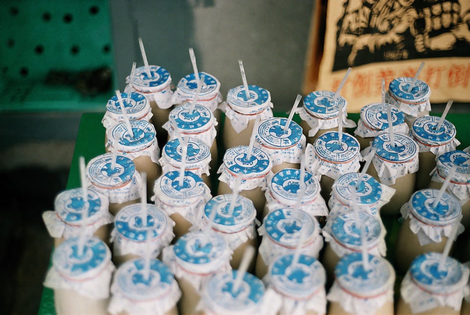 每晚一杯的奶白色液體我也漸漸習慣了這個味