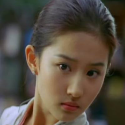 肌肤白皙吹弹可破