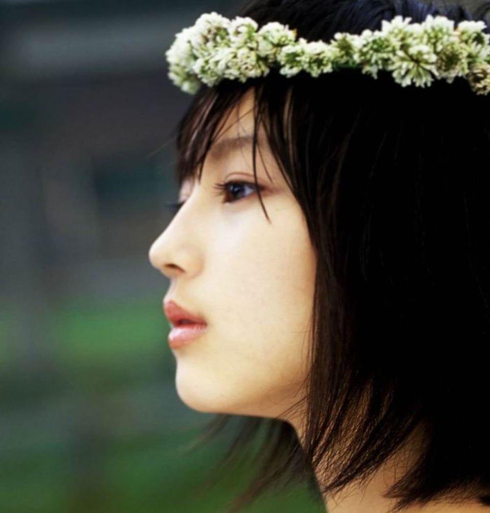 肌肤白皙吹弹可破