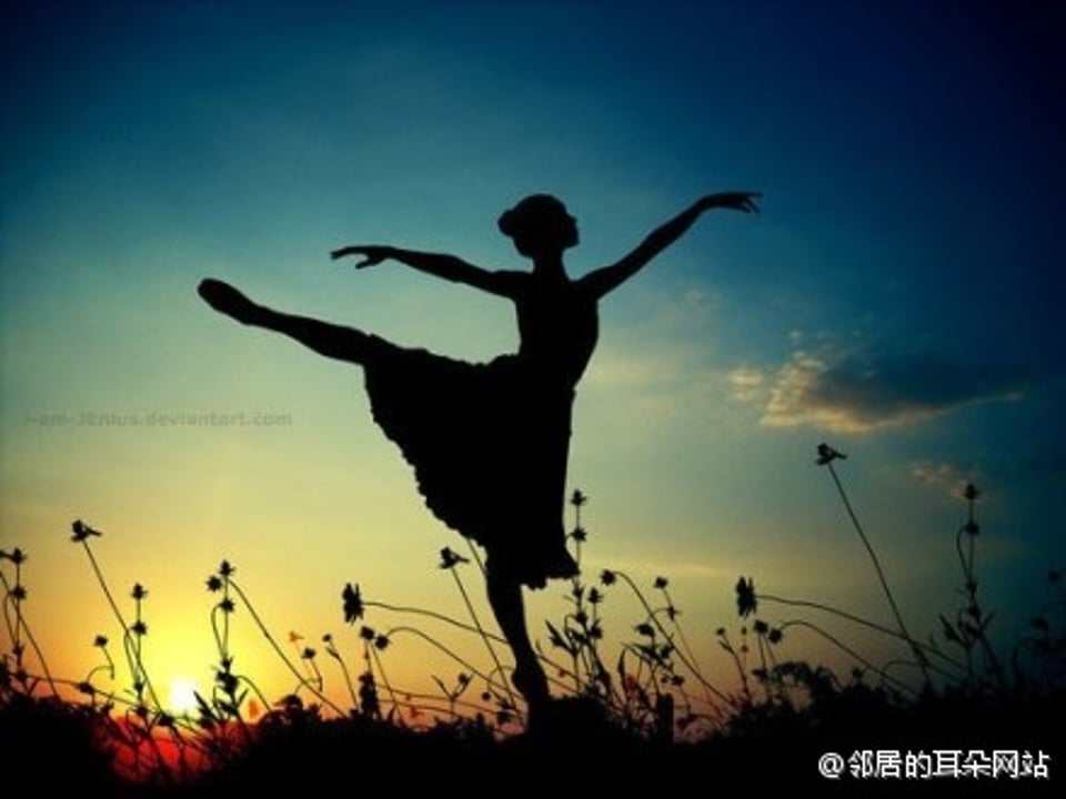 一个人在食堂吃火锅