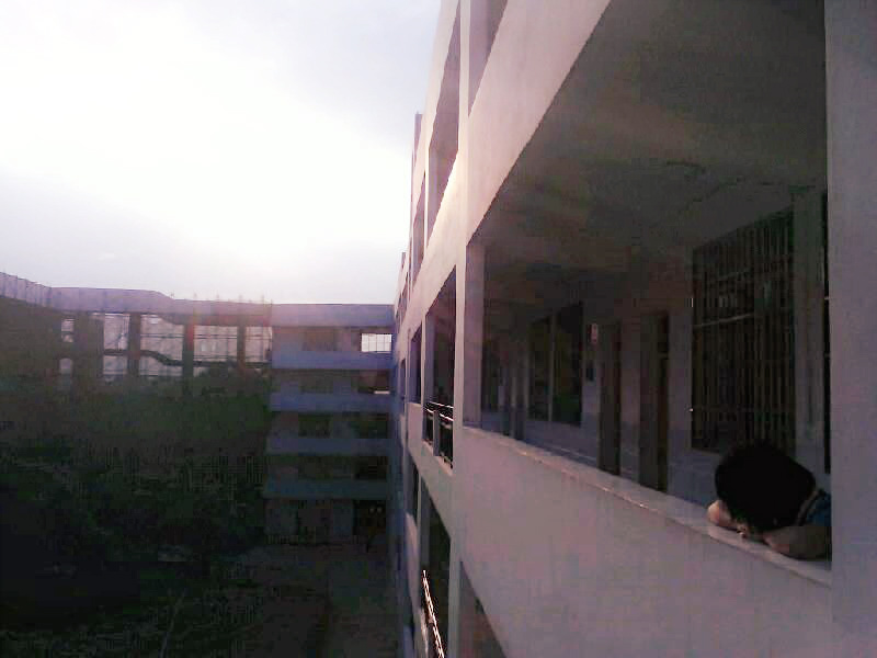 离朋友越来越远