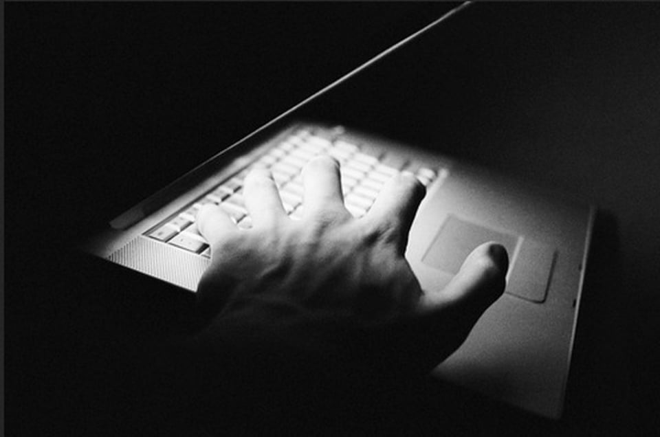 深夜躺在床上写blog