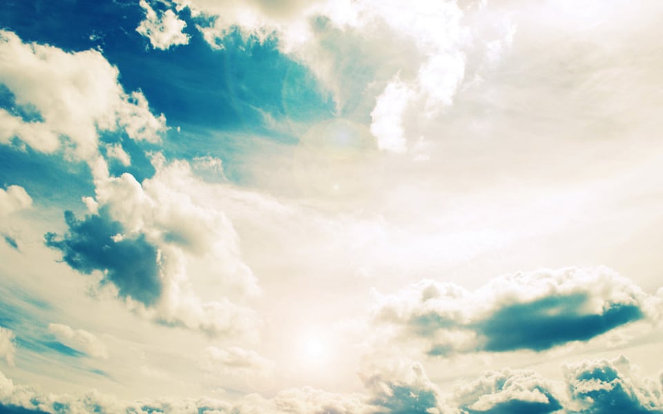 看天空 天跟云的颜色融合的真是好自然啊