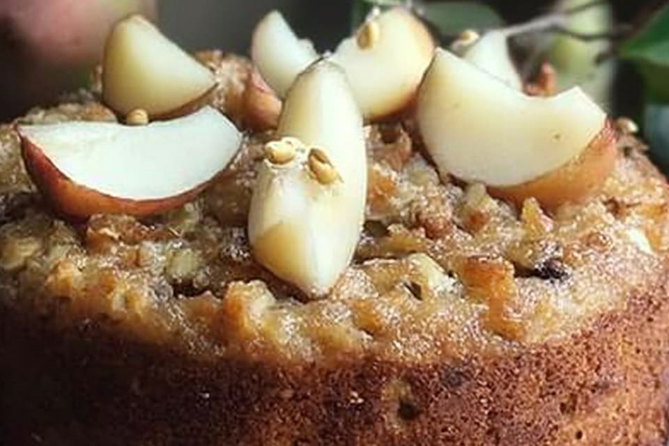 Moelleux Noisette et Poire : Un Délice Incroyable et Ultime