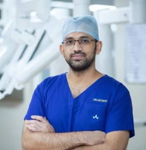 Dr Jayanth, photo