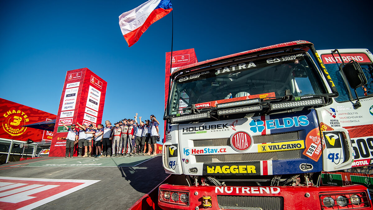 Tým Buggyra Racing s oběma posádkami úspěšně v cíli 42. ročníku Rally Dakar