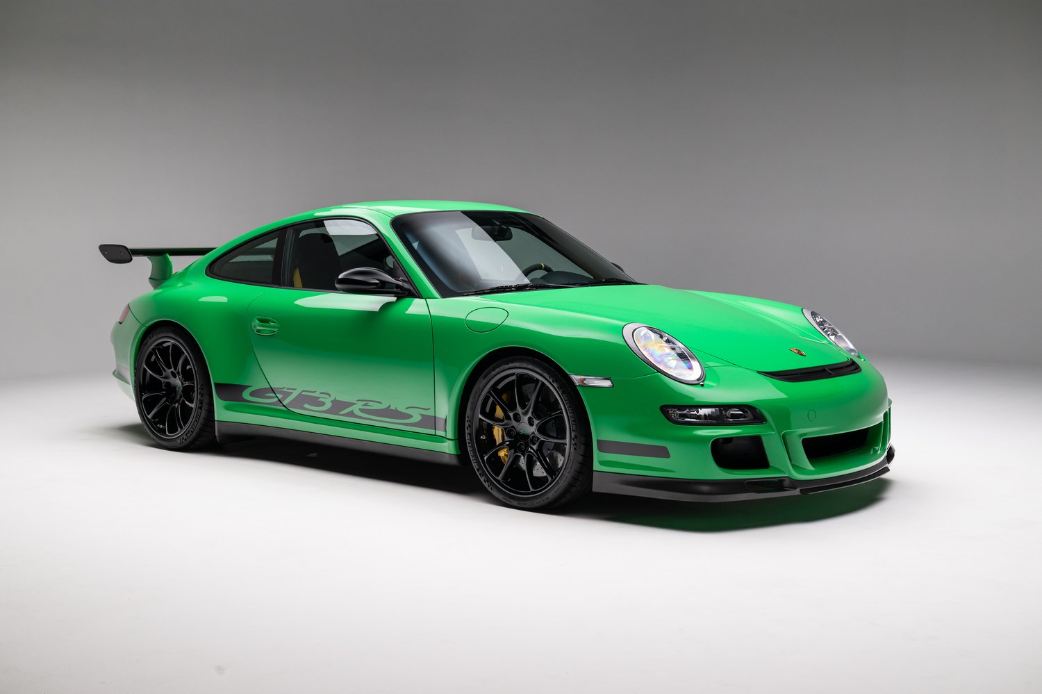 Time Capsule Porsche GT3 RS Achieves Record $498,000 Sale