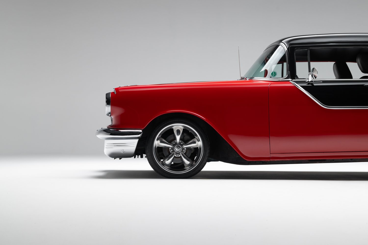 Restomod 1955 Pontiac Chieftain Sells for $35,550 on Bring a Trailer