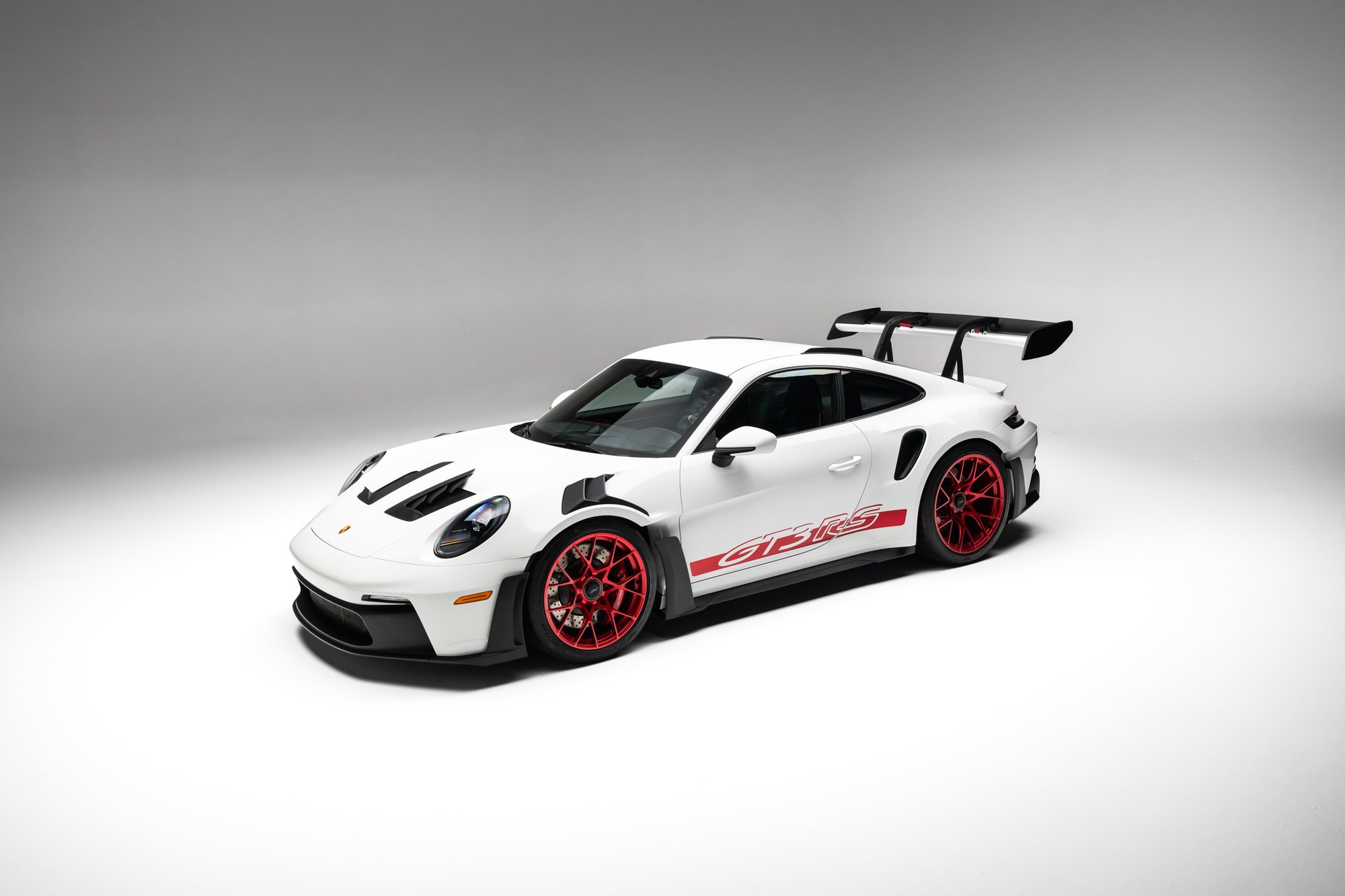 406-Mile 2023 Porsche 911 GT3 RS Sells for $367,786 on Bring a Trailer