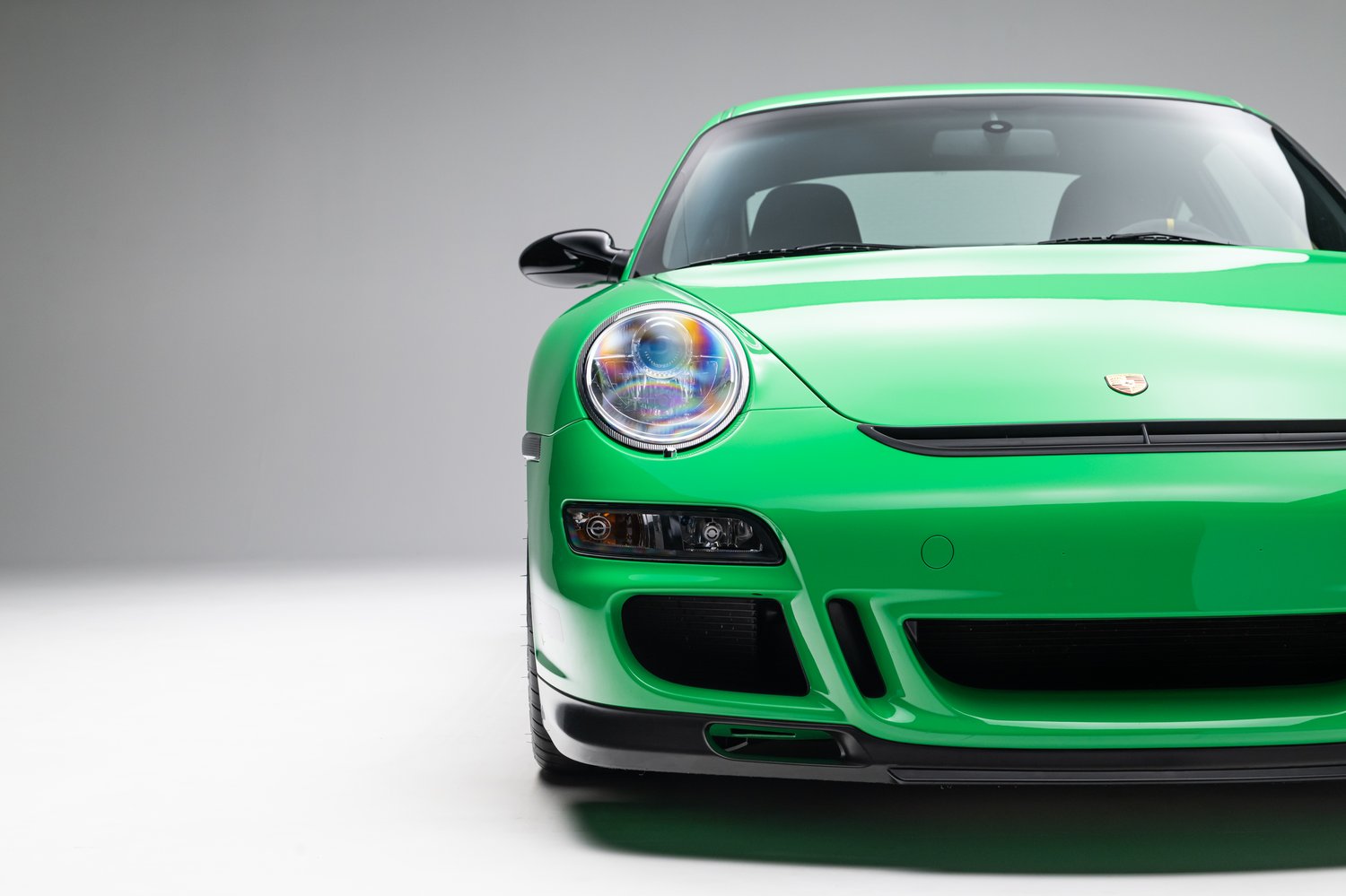 Time Capsule Porsche GT3 RS Achieves Record $498,000 Sale