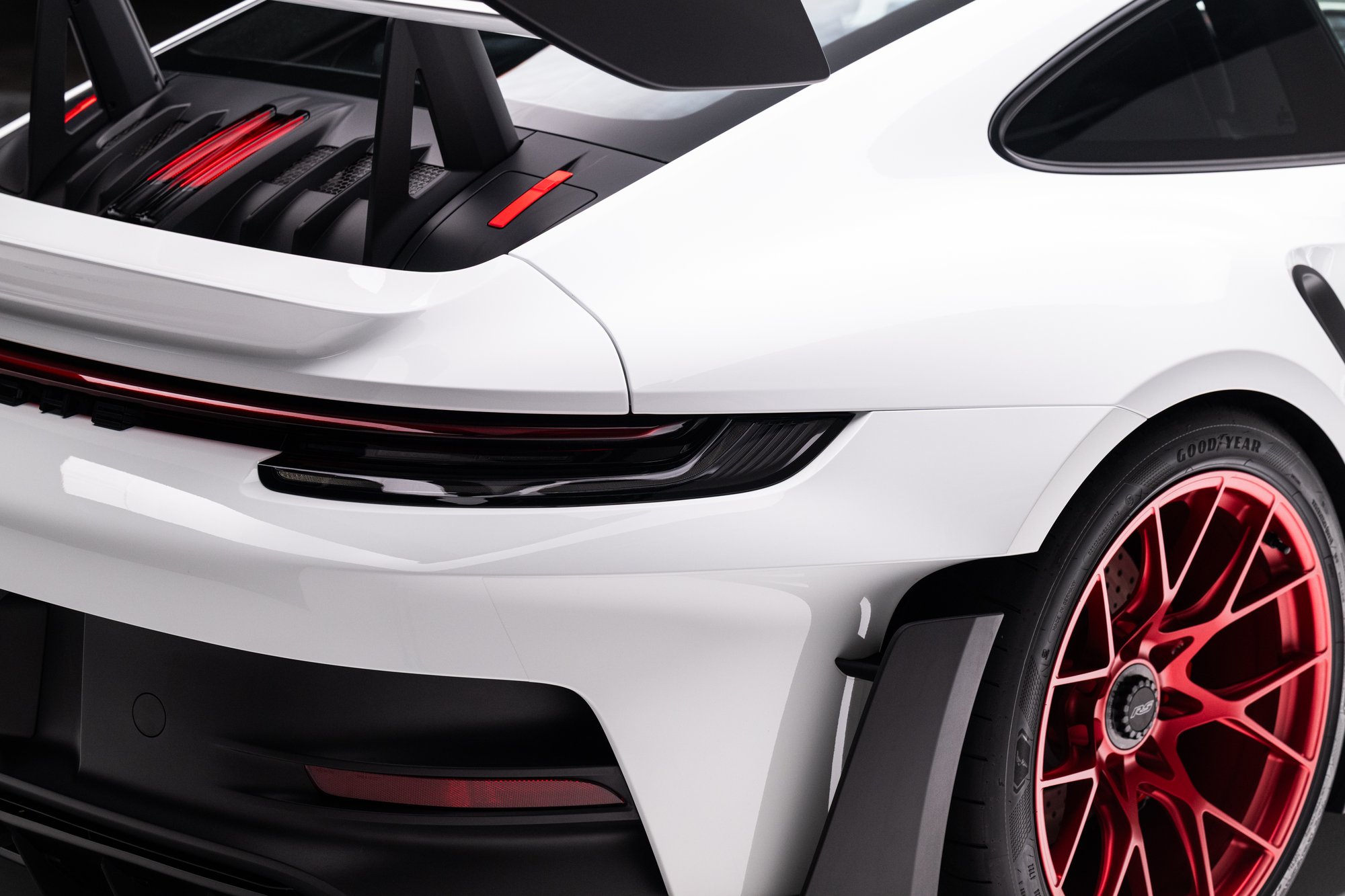 406-Mile 2023 Porsche 911 GT3 RS Sells for $367,786 on Bring a Trailer