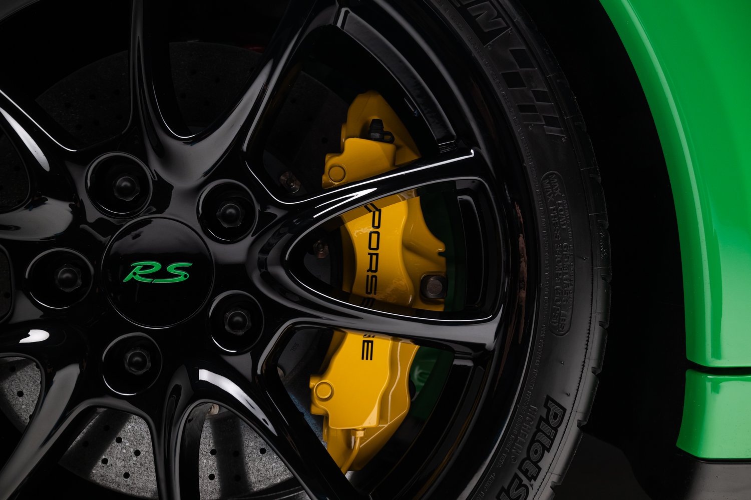 Time Capsule Porsche GT3 RS Achieves Record $498,000 Sale