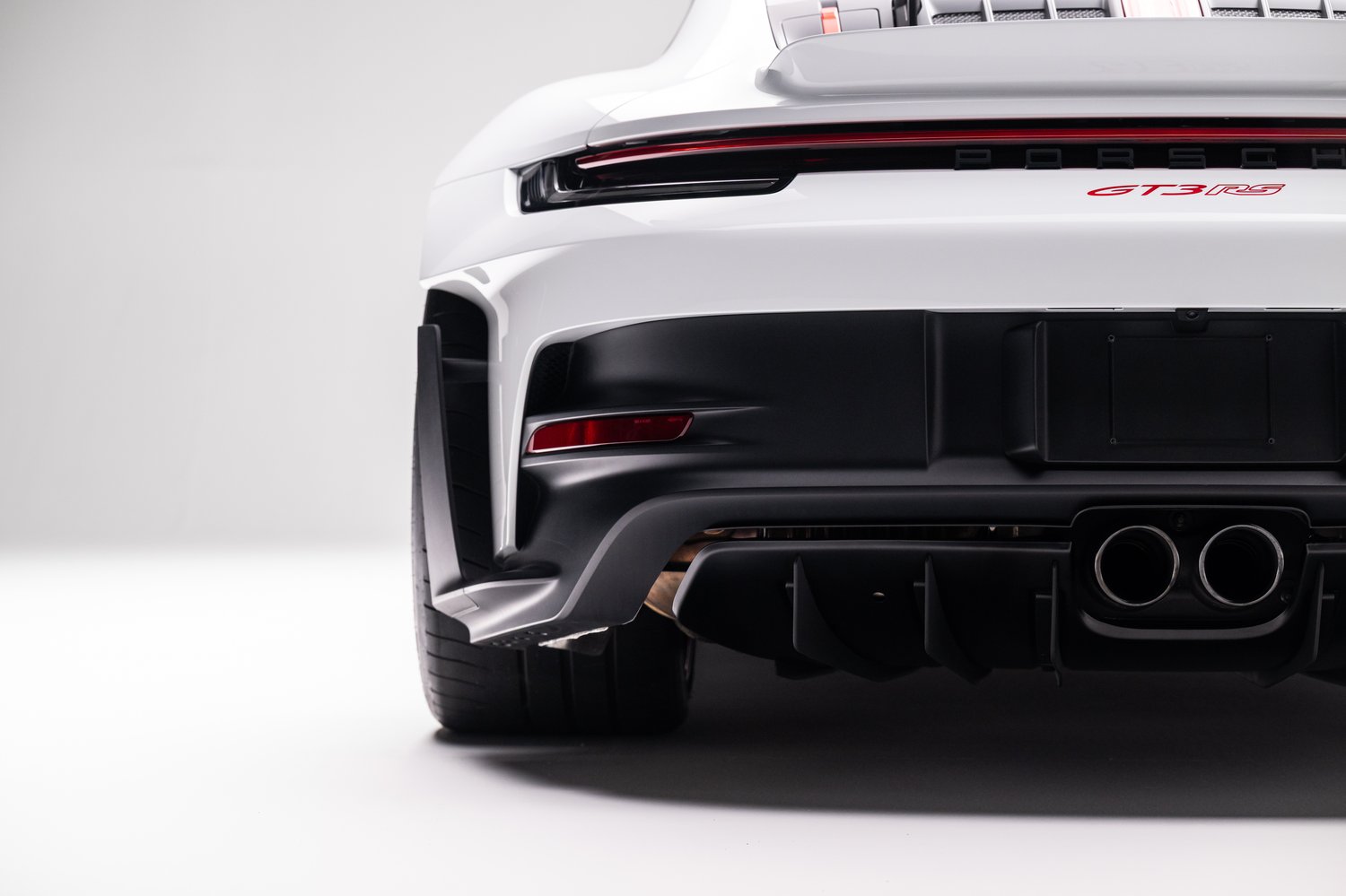 406-Mile 2023 Porsche 911 GT3 RS Sells for $367,786 on Bring a Trailer
