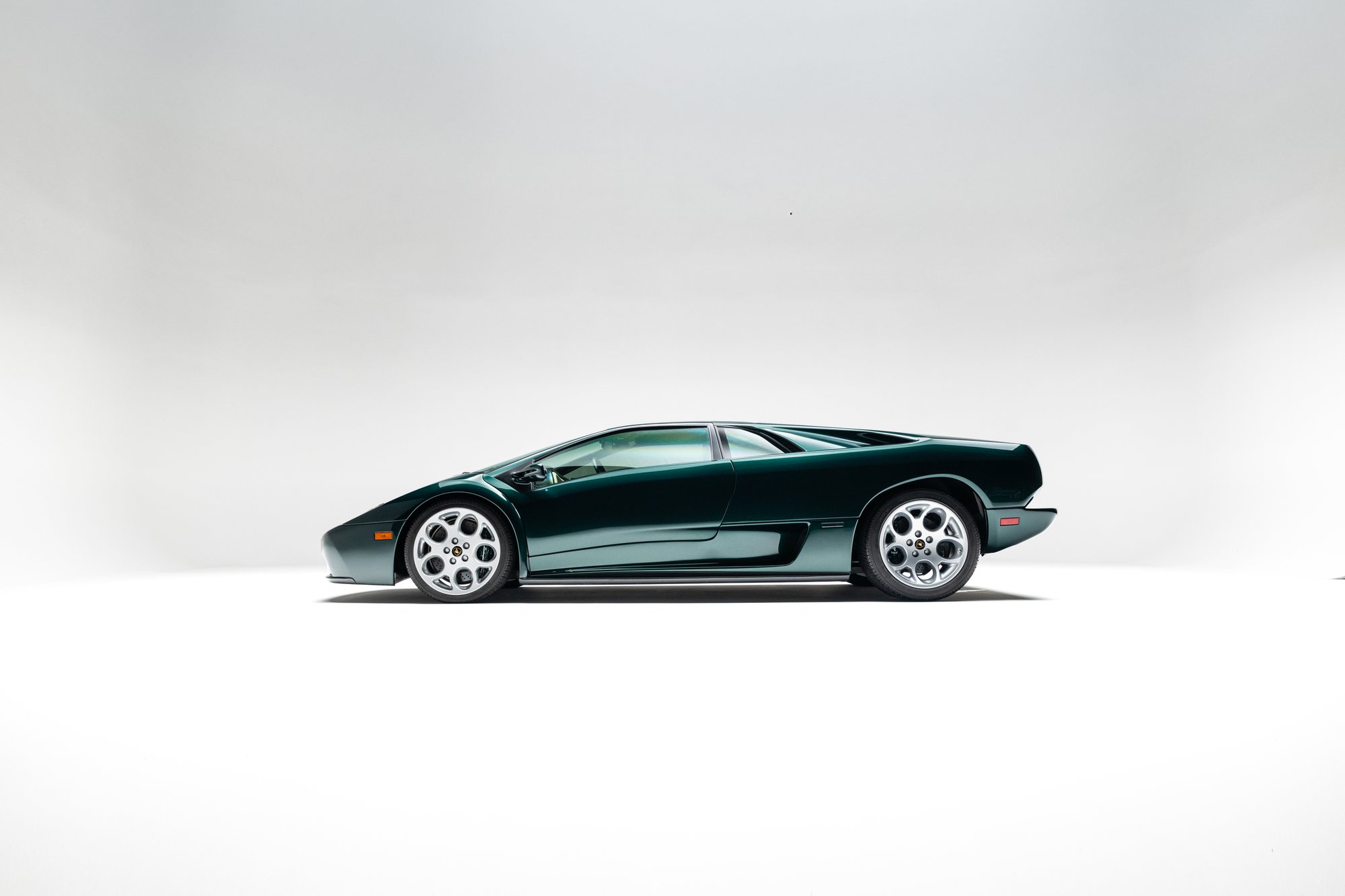 Record $890,000 Sale for 2001 Lamborghini Diablo on Bring a Trailer