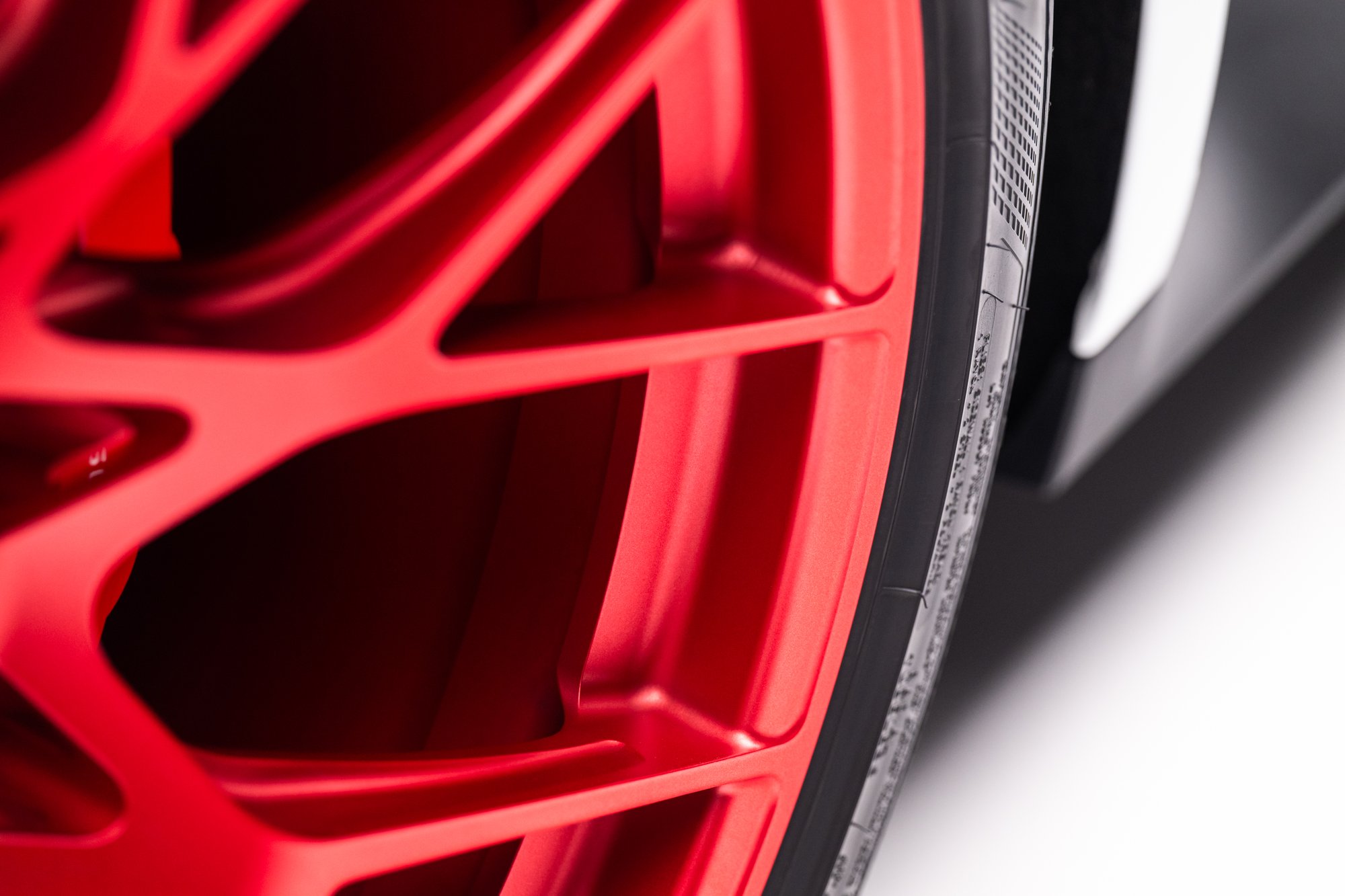 406-Mile 2023 Porsche 911 GT3 RS Sells for $367,786 on Bring a Trailer