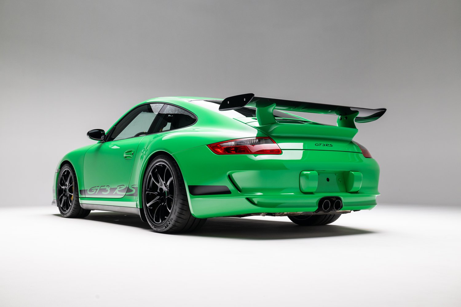 Time Capsule Porsche GT3 RS Achieves Record $498,000 Sale