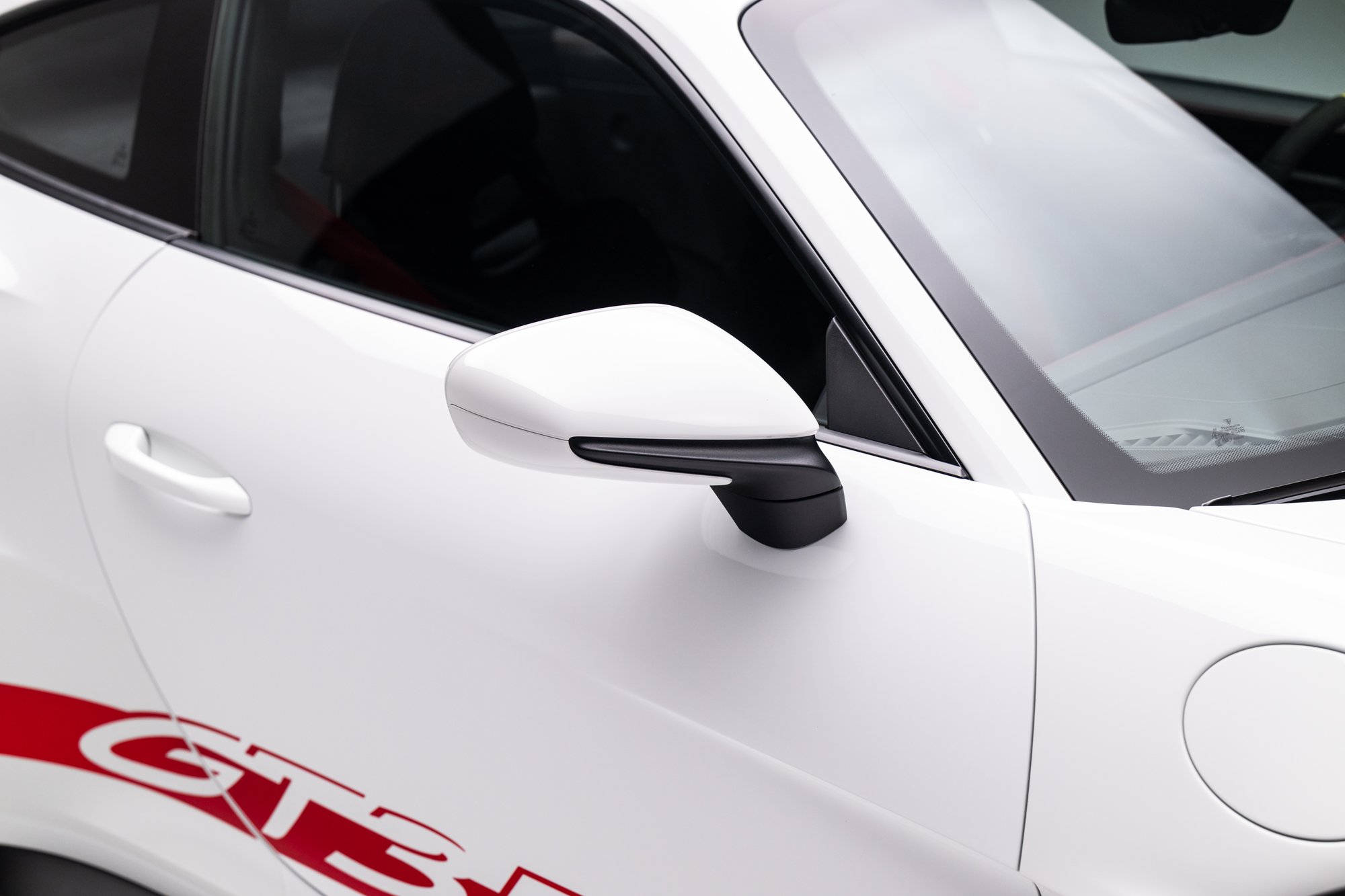 406-Mile 2023 Porsche 911 GT3 RS Sells for $367,786 on Bring a Trailer